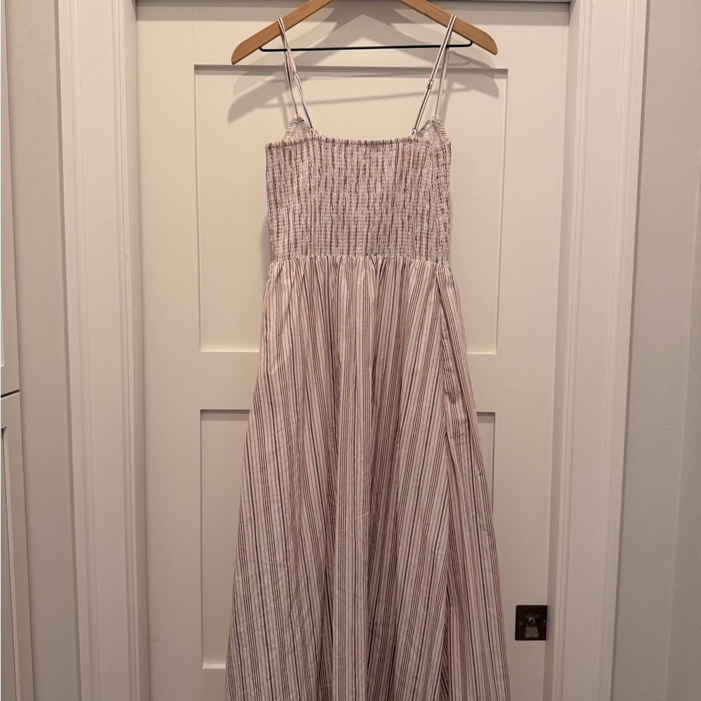 Abercrombie & Fitch - Sydney Smocked Dipped-Waist Midi Dress - M - Picture 3 of 4